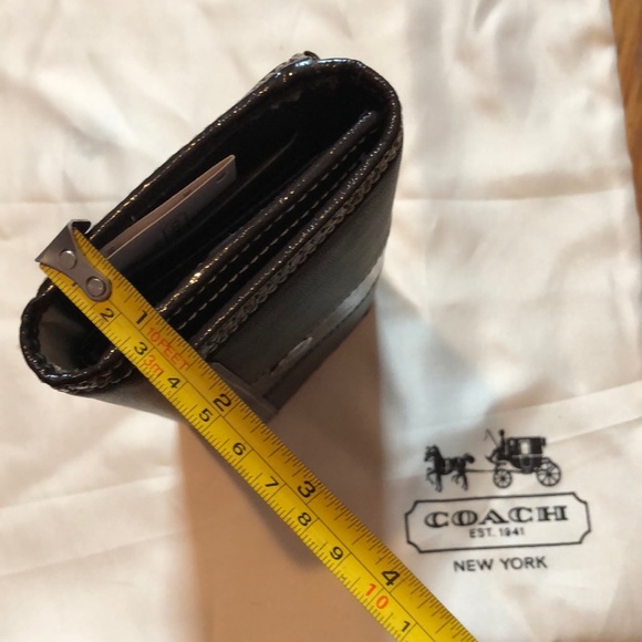 ❤️SOLD❤️ Coach 2pcs Brown Wallet/Checkbook Cover - Picture 8 of 8